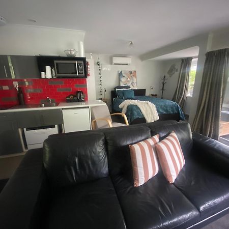 Villa Hideaway - A Couples Retreat Akaroa Exterior foto