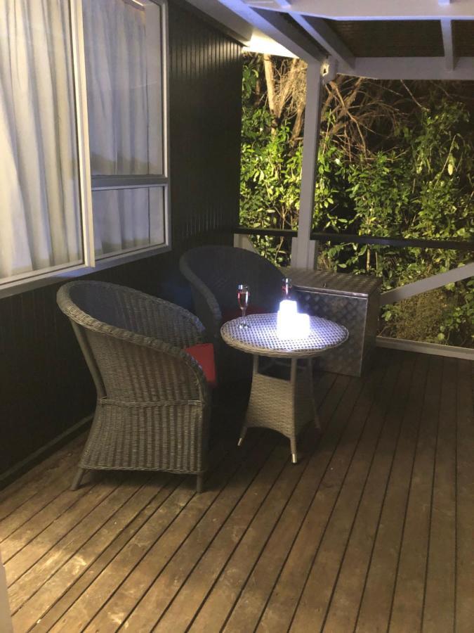 Villa Hideaway - A Couples Retreat Akaroa Exterior foto